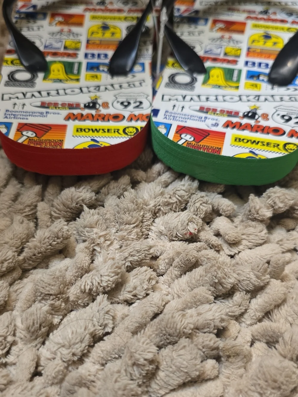 New Nintendo Mario Kart Kids Size Medium 13-1 Racer Graphics Flip Flops